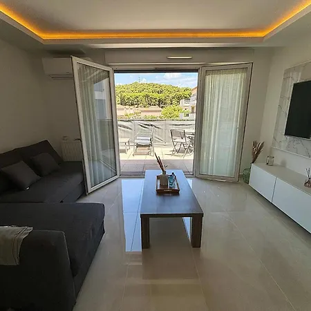 Cosy Avec Piscine Apartment