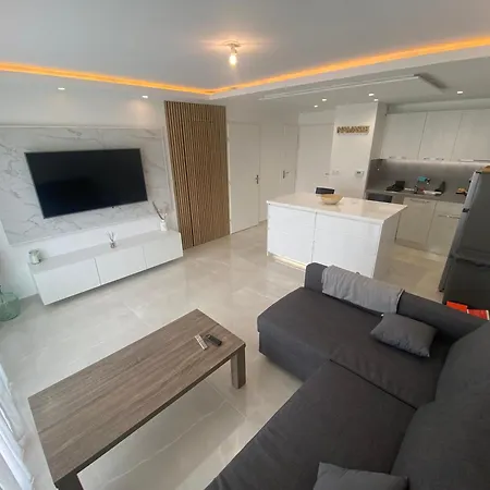Apartment Cosy Avec Piscine